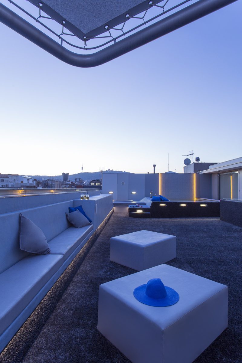Diseño de terraza en ático en Paseo de Gracia - ERA architects
